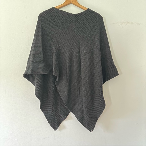 Beryll Sweaters - Beryll Luxury 100% Cashmere One Size Black Poncho